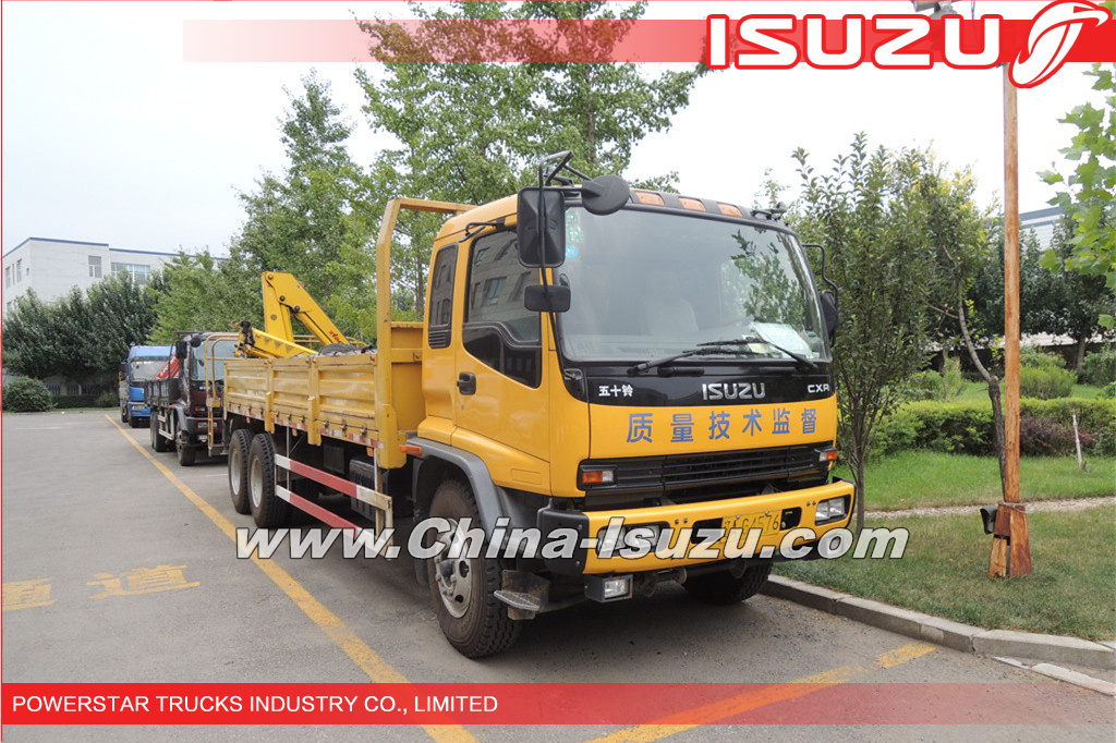 Isuzu crane truck with hyva crane