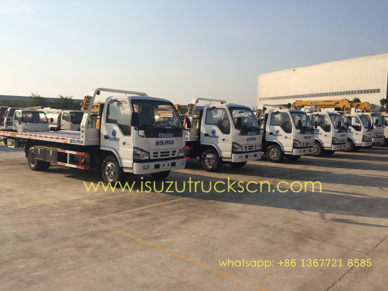 Truk Derek Flatbed Isuzu Wrecker Baru yang dibuat khusus di Sierra Leone