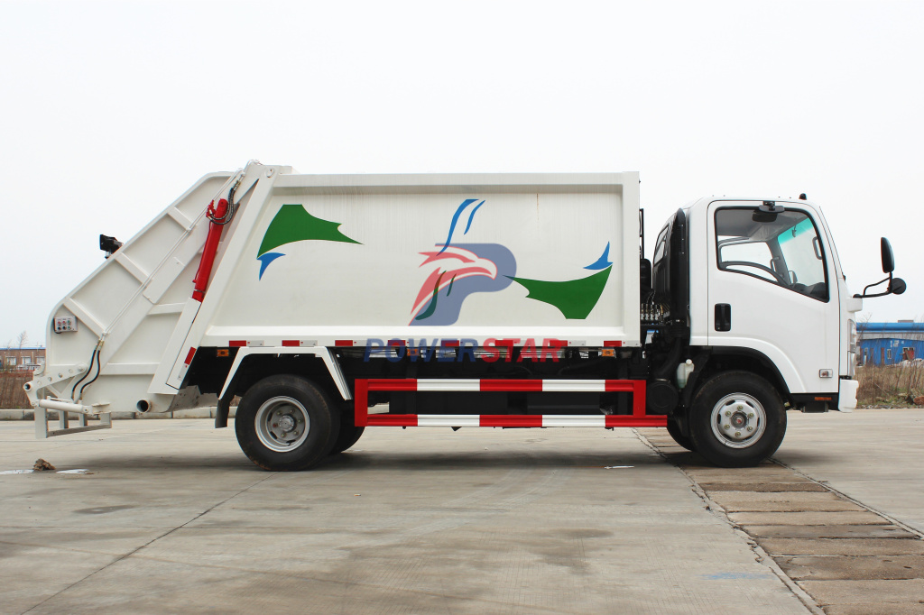 Overview of Isuzu NPR Refuse compactor truck