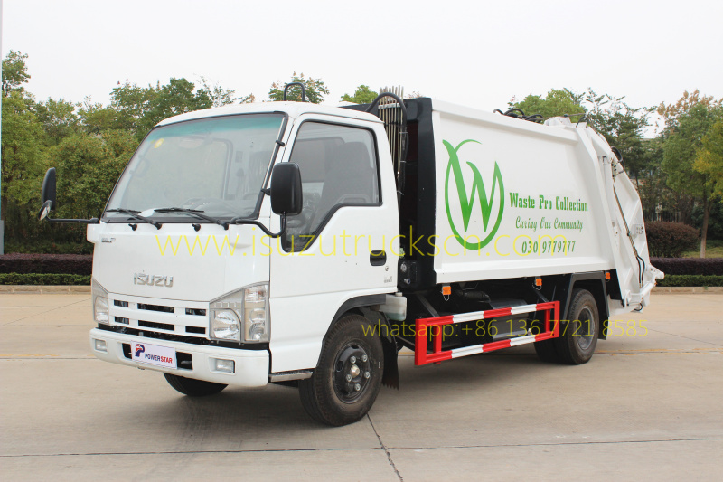 Garbage Compacting Truck Isuzu 4 CBM