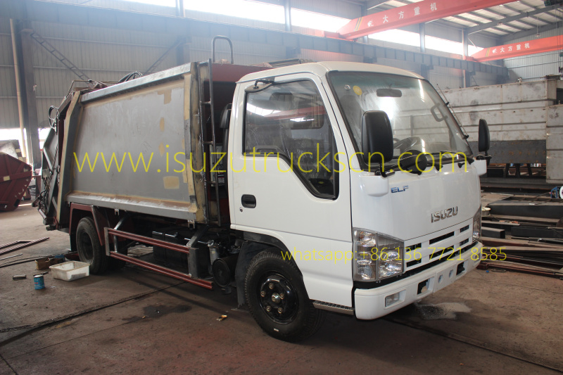 workshop for Garbage Compacting Truck Isuzu 4 CBM 