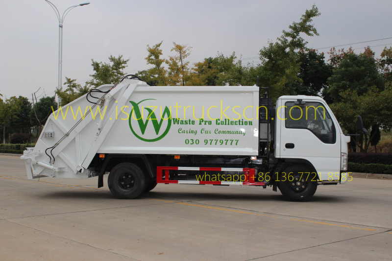 Overview of Isuzu garbage compactor truck 4000L