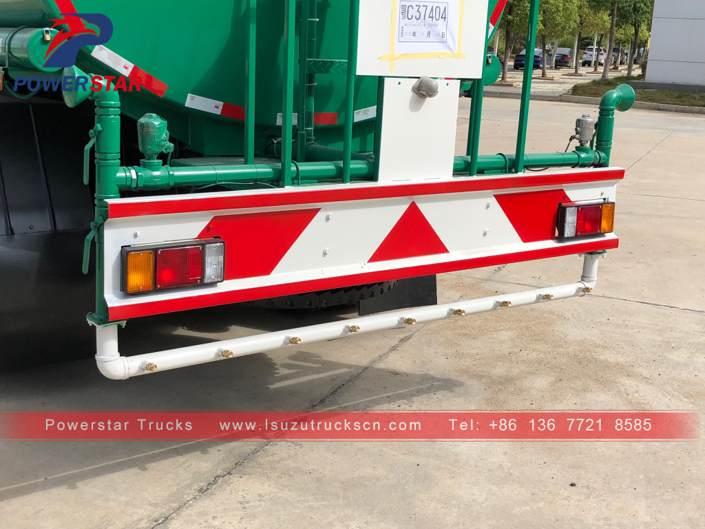 Armenia 20cbm Isuzu truk penyiram air Kendaraan truk tanker untuk dijual