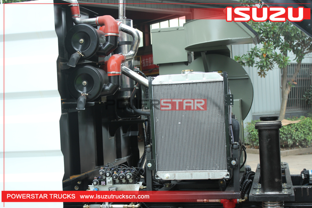 ISUZU Road Dust cleaning Vehicle Intelligent Road Cleaning Truck Street Vacuum Cleaner road sweeper