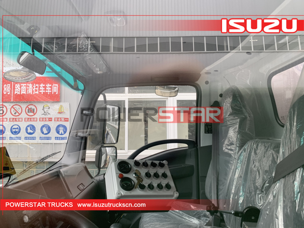 ISUZU ELF KV100 High Pressure Water Washing Road Sweeper Truck