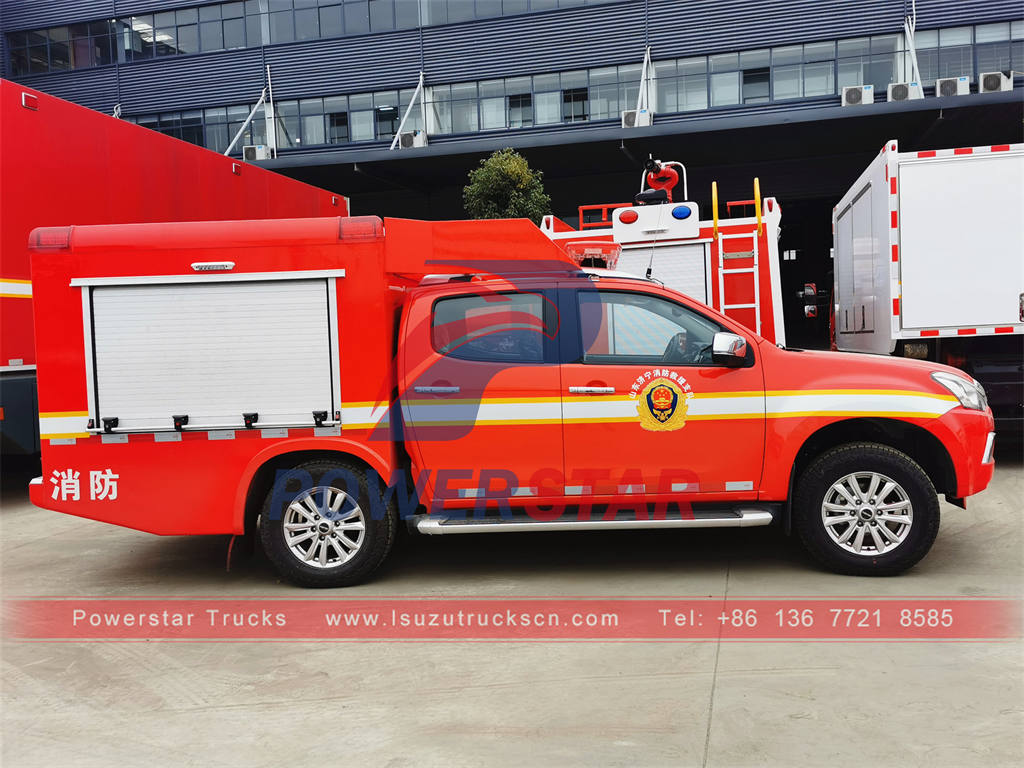 Customized ISUZU pickup water tank fire truck for sale