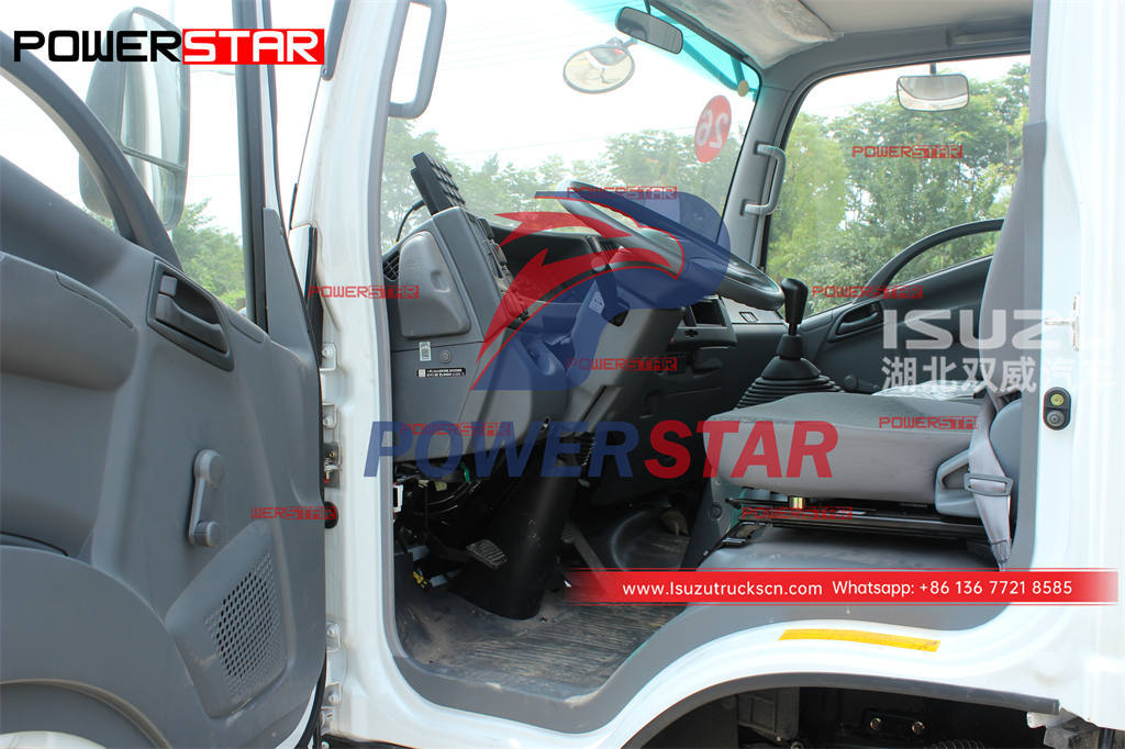 Best-seller ISUZU 8CBM back loading garbage truck