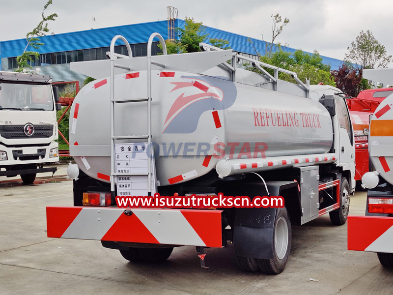 Isuzu refueling tanker truck