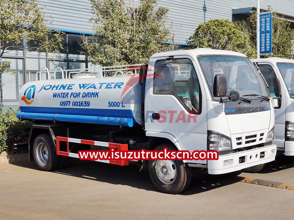 Isuzu water distribution truck