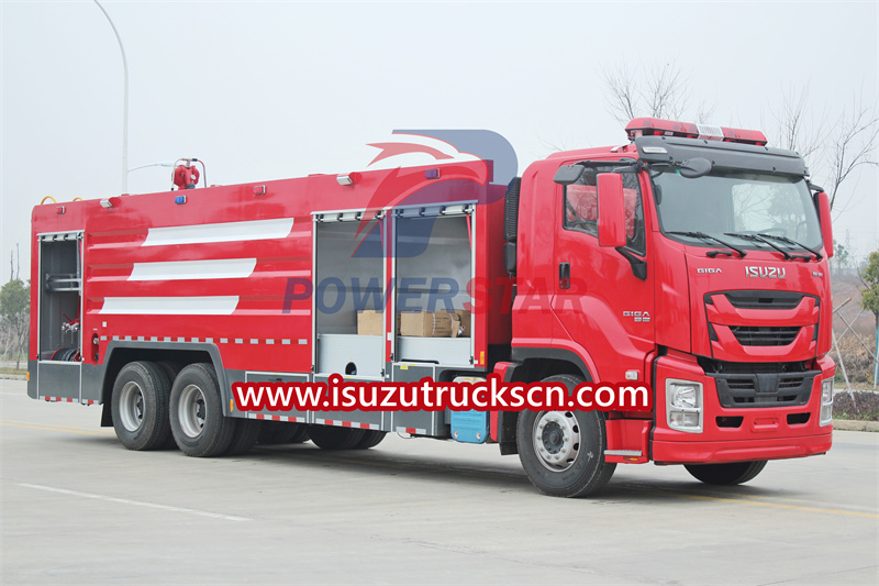 Truk pemadam kebakaran Isuzu GIGA