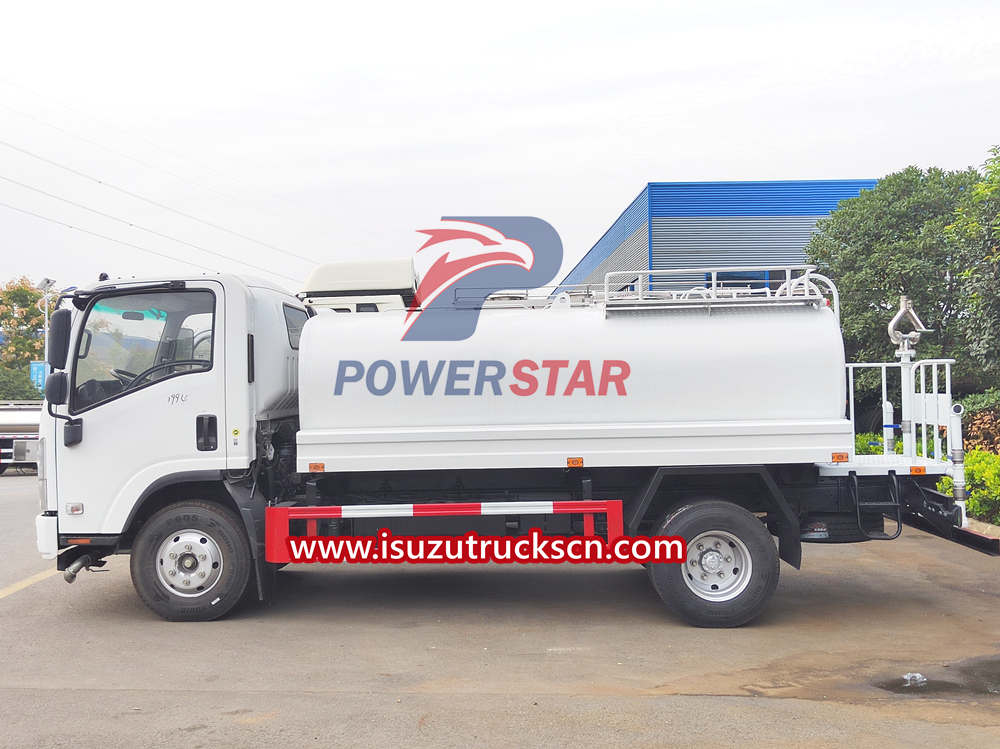 Isuzu Chassis Truck Mounted Water Sprinkler 