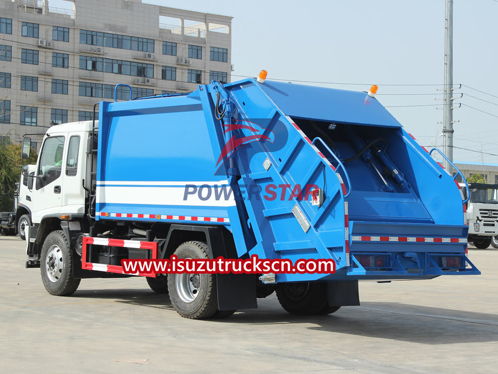 Truk sampah pemadat Isuzu