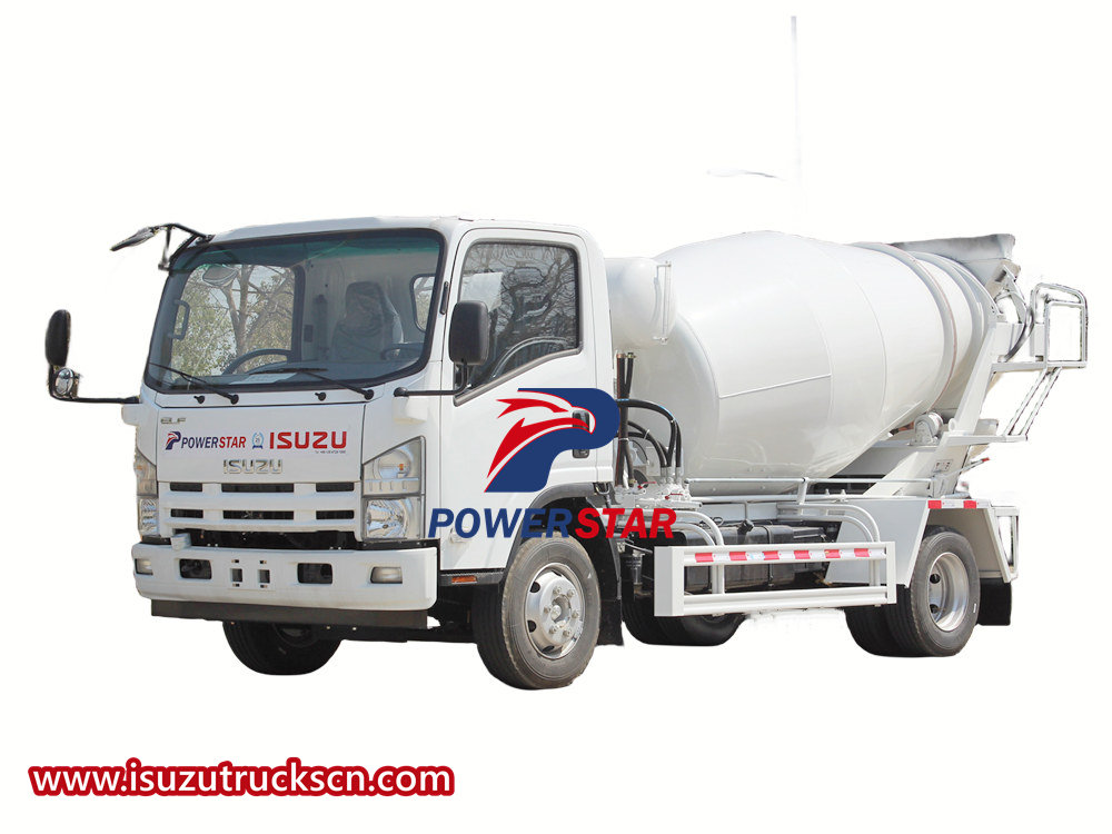 Truk pengaduk beton Isuzu