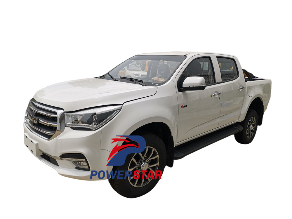  Isuzu 4WD pickup tow truck