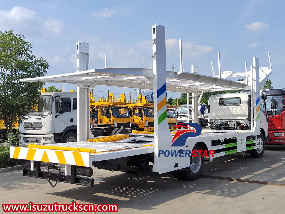 Pengangkut mobil Isuzu