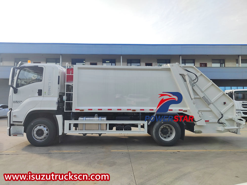 Truk sampah pemuat belakang Isuzu