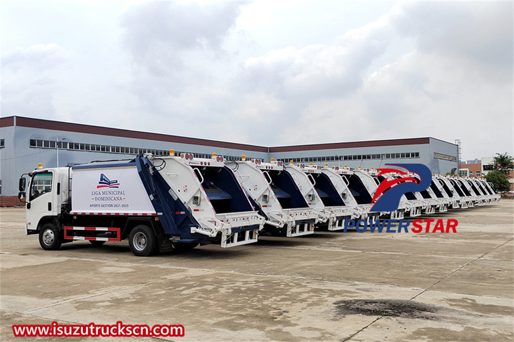 20 unit truk pemuat belakang sampah Isuzu NPR ekspor ke Amerika Latin