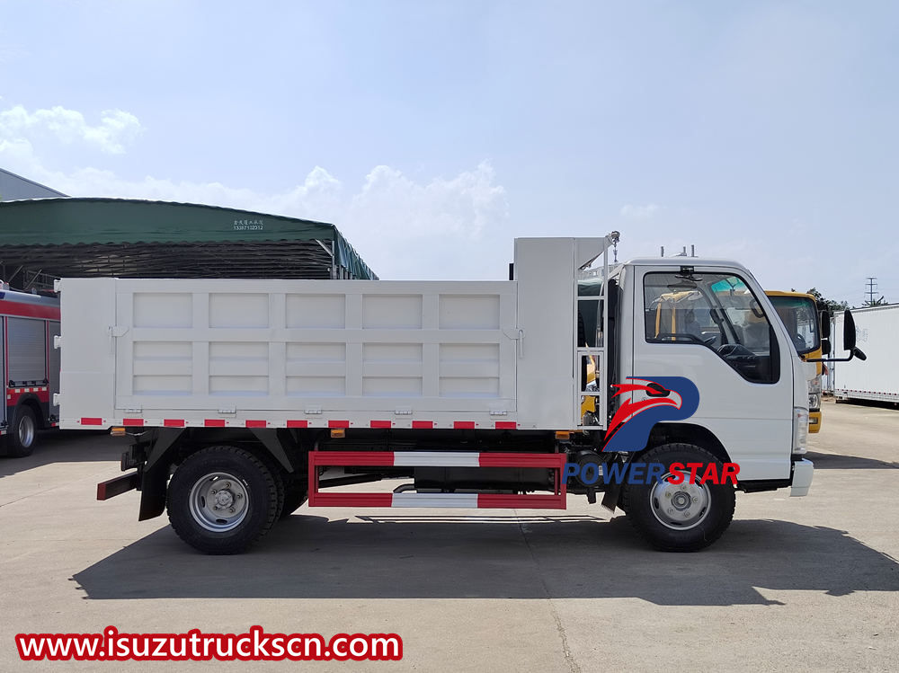 Truk tipper Isuzu