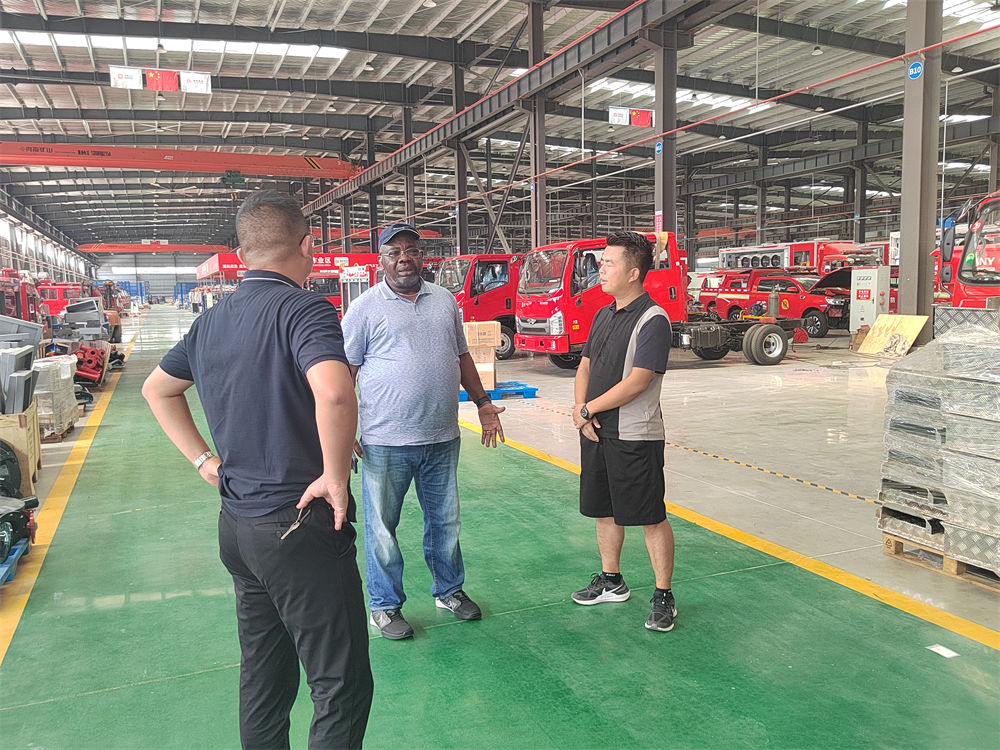 Isuzu fire truck factory