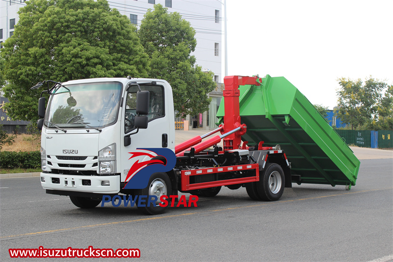 Isuzu 700P hook loader garbage truck