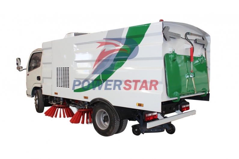 Good Quality Isuzu 6-8T Road Vacuum Cleaning Sweeper Truck