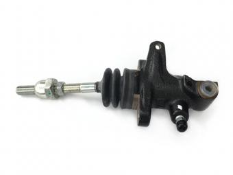 Genuine ISUZU clutch slave cylinder