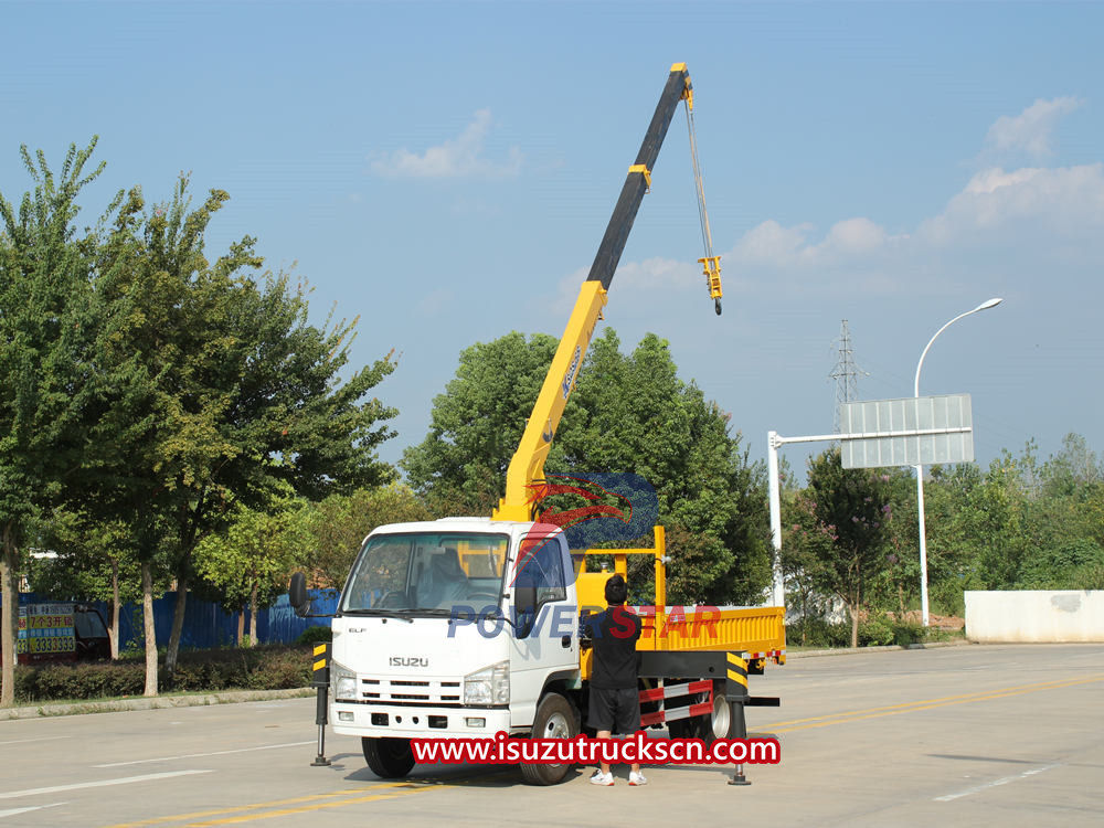 Prosedur pengoperasian keselamatan untuk derek yang dipasang di truk Isuzu
    