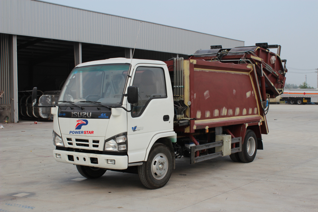 Apa yang harus kita lakukan sebelum mengecat truk pemadat sampah Isuzu?
    