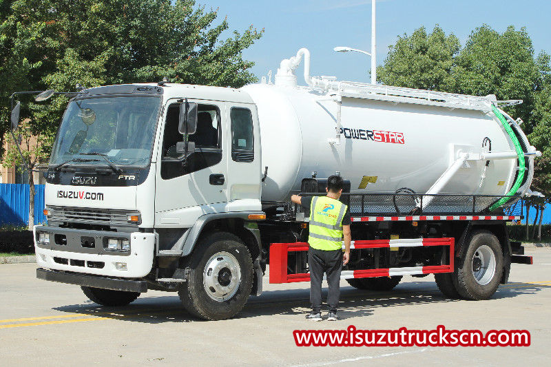 Mesin truk tangki limbah ISUZU FTR 10 CBM 4HK1-TC dengan 205 hp
    