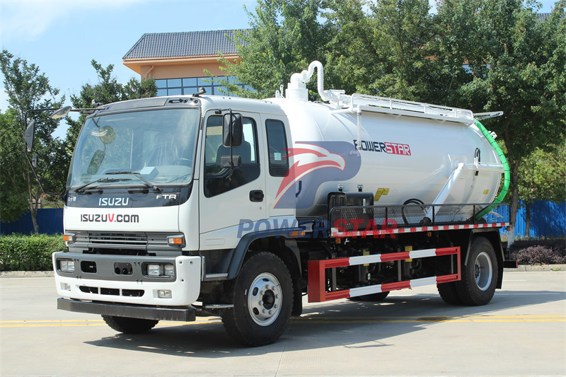 Truk Penghisap Limbah Tanker Vakum Isuzu Filipina dengan moro PM110W
    