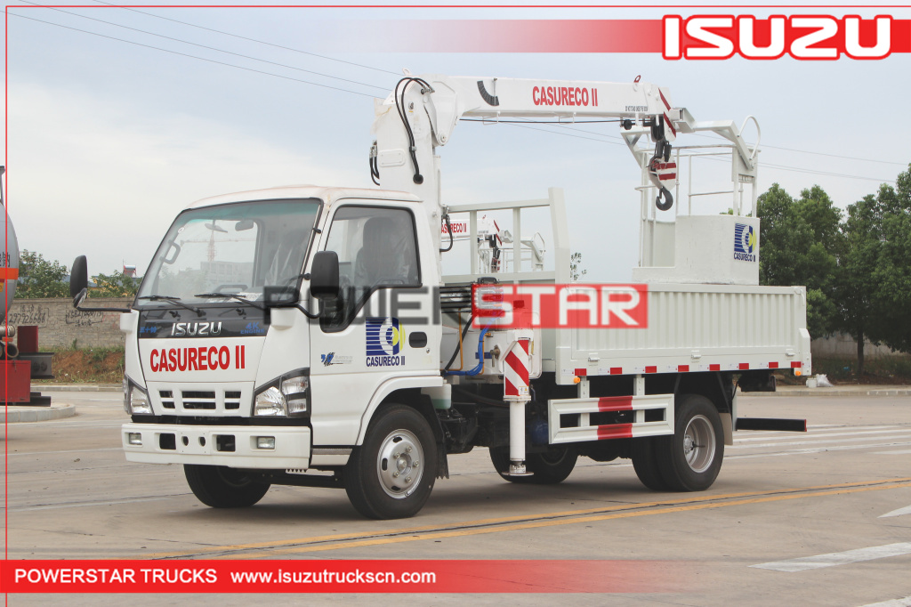 Filipina Isuzu Manlifter dengan crane
    