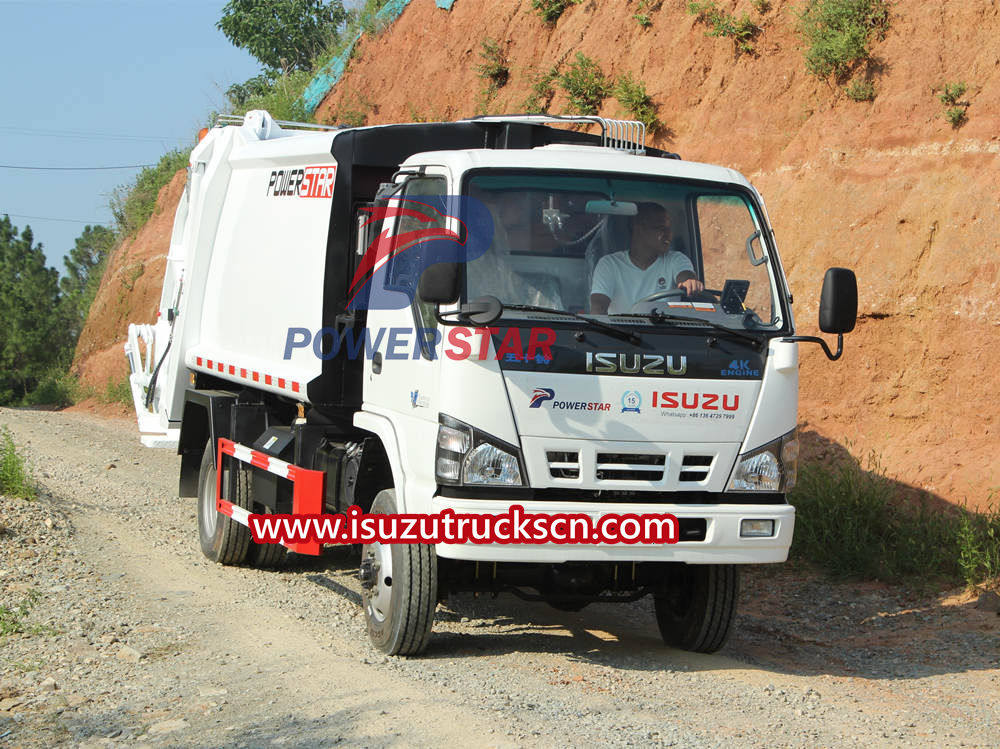 Keunggulan truk sampah pemadat Isuzu 600P
    