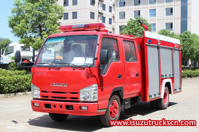 25 unit mobil pemadam kebakaran air Isuzu ELF untuk ekspor
    