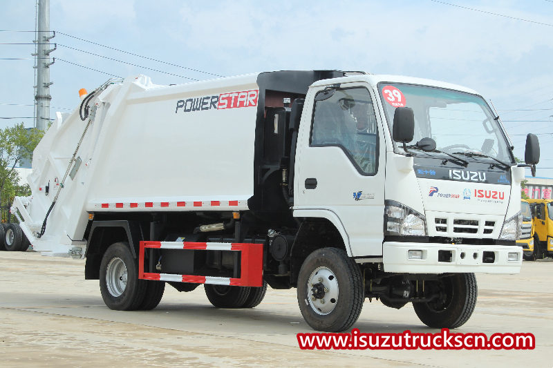 Truk Pemadat Sampah ISUZU 4x4 offroad 4WD 600P 6CBM
    